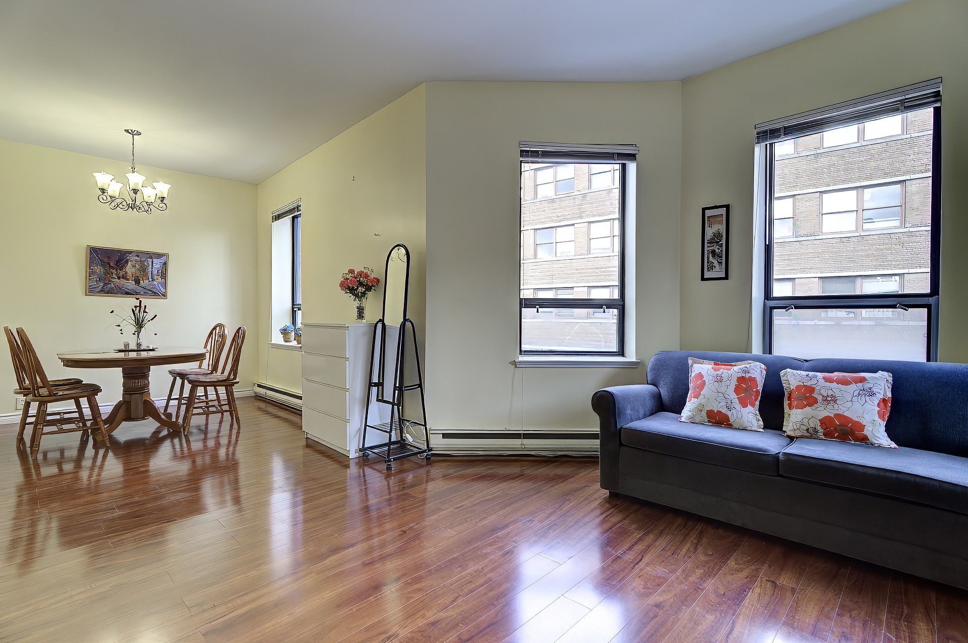 Living Room - 303-2054 Rue Sherbrooke O., Montréal (Ville-Marie), QC - Indoor Photo Showing Living Room