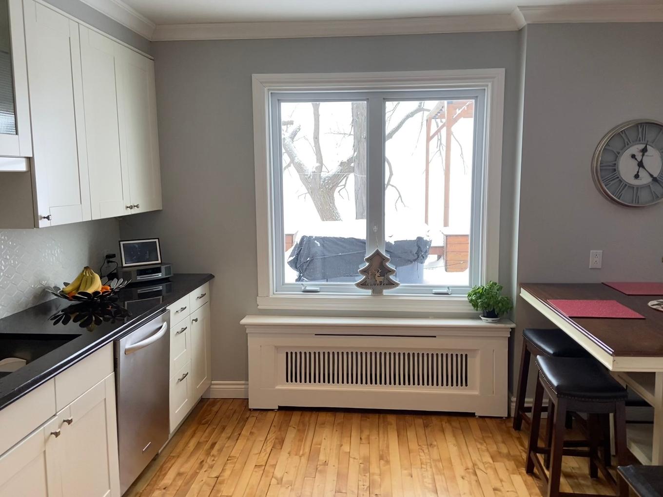 Kitchen - 10 146E Avenue, Notre-Dame-De-L'Île-Perrot, QC - Indoor Photo Showing Kitchen