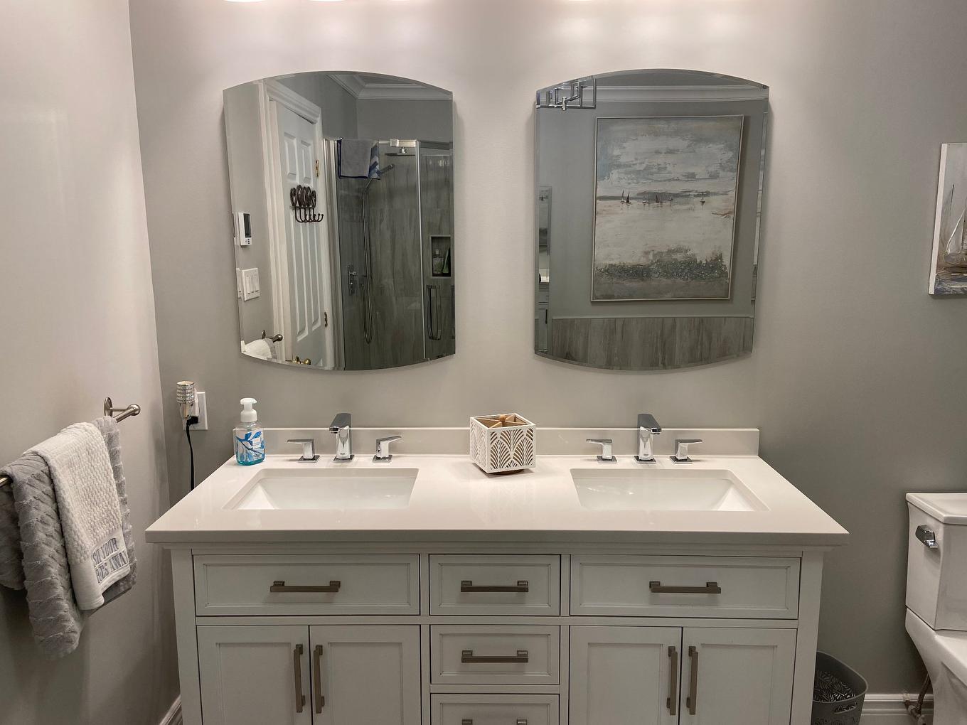 Bathroom - 10 146E Avenue, Notre-Dame-De-L'Île-Perrot, QC - Indoor Photo Showing Bathroom