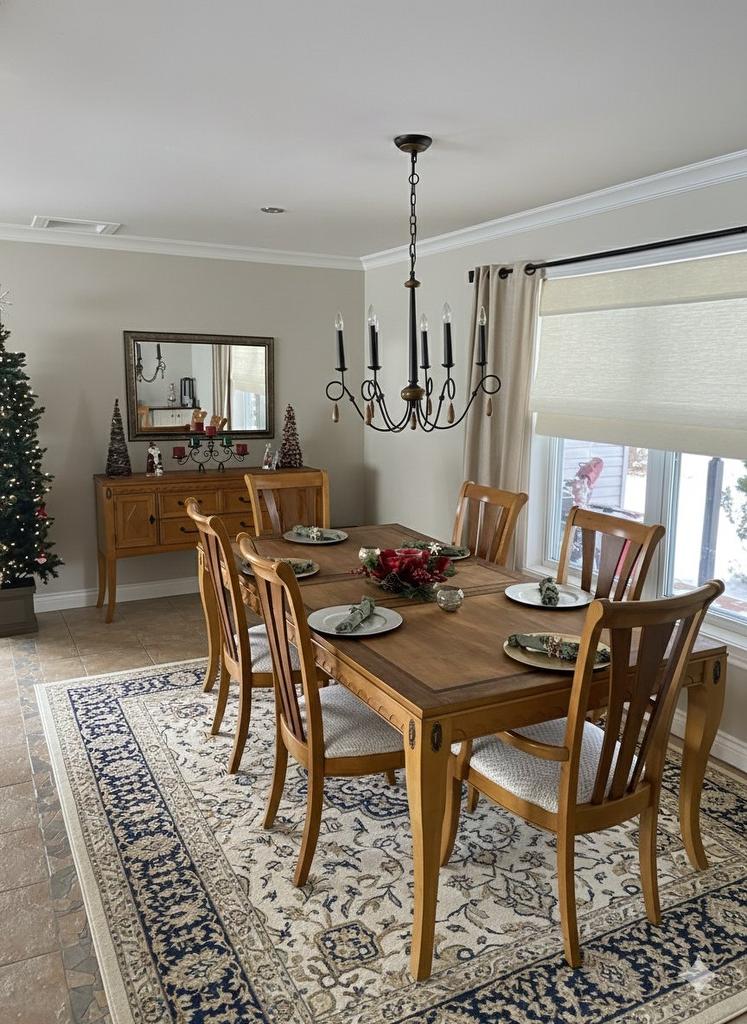 Dining room - 10 146E Avenue, Notre-Dame-De-L'Île-Perrot, QC - Indoor Photo Showing Dining Room