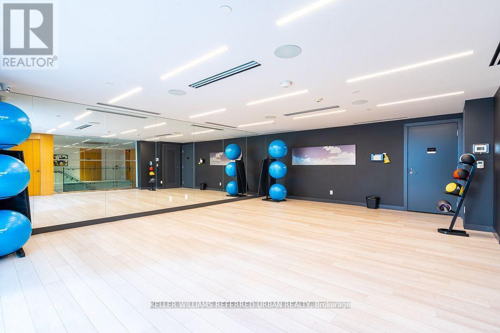 1802 - 101 Erskine Avenue, Toronto, ON - Indoor Photo Showing Other Room