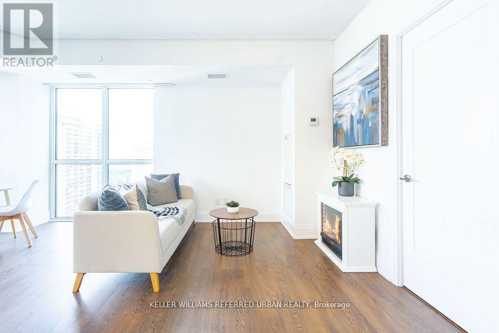 1802 - 101 Erskine Avenue, Toronto, ON - Indoor