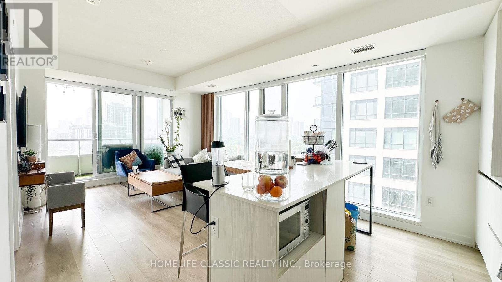 1109 - 225 Sumach Street, Toronto, ON - Indoor Photo Showing Living Room