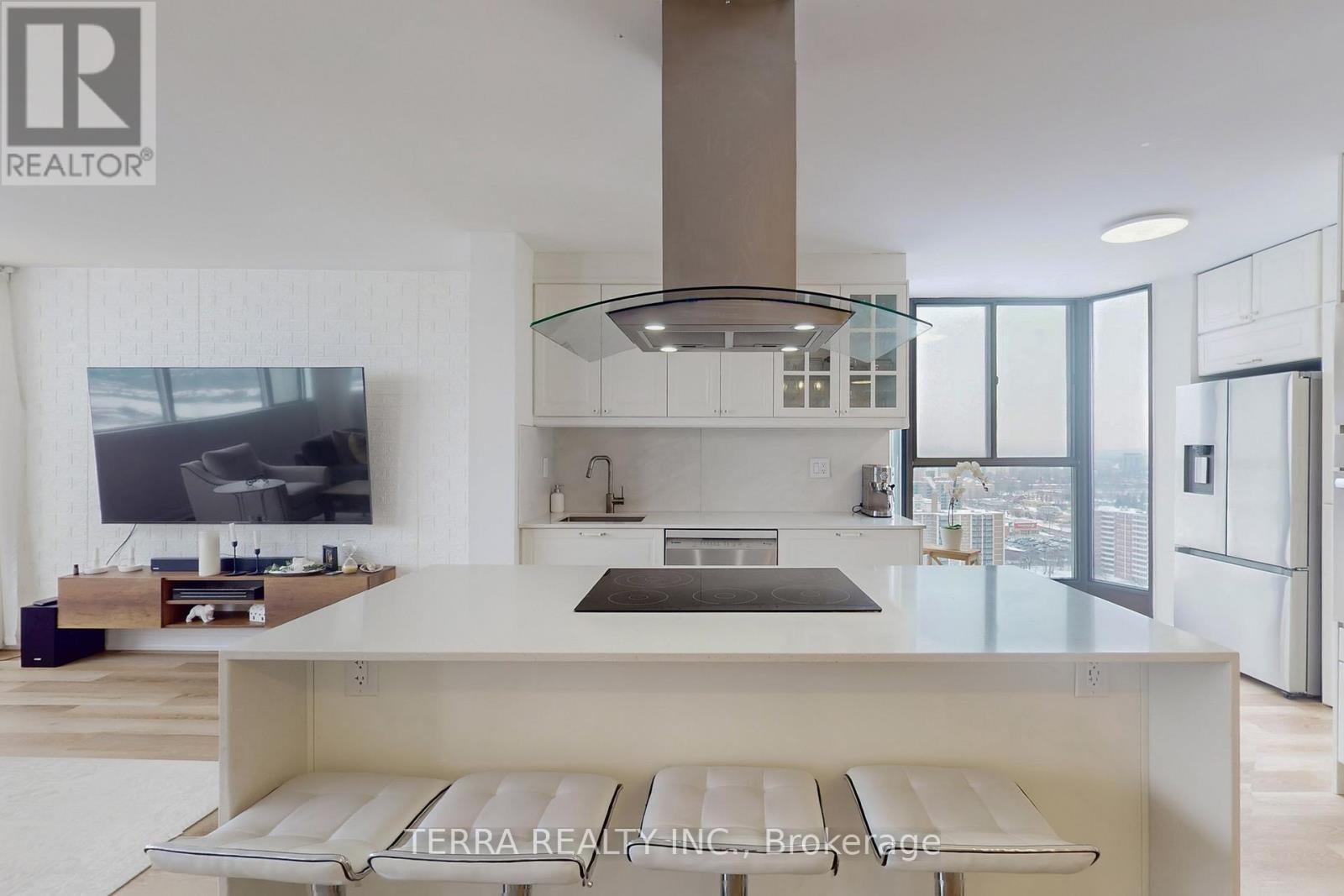 2502 - 80 Antibes Drive, Toronto, ON - Indoor Photo Showing Kitchen