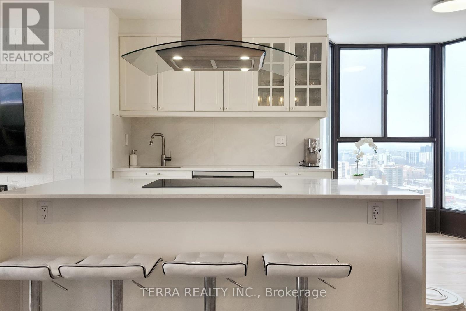2502 - 80 Antibes Drive, Toronto, ON - Indoor Photo Showing Kitchen