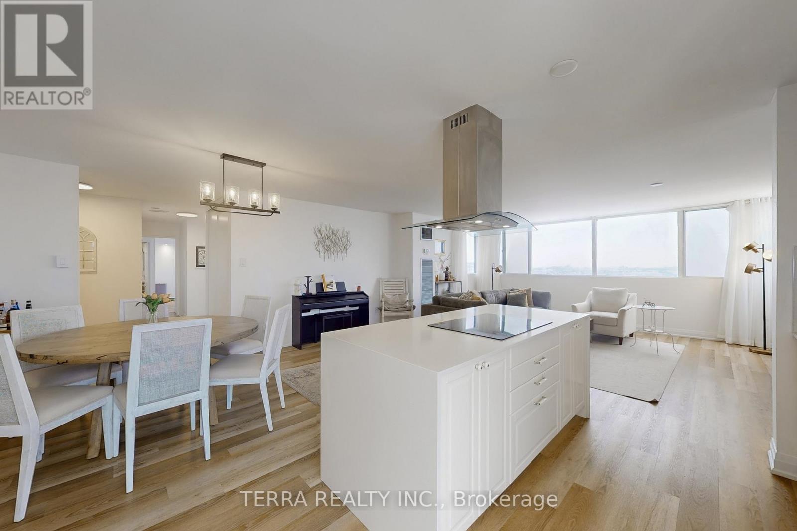 2502 - 80 Antibes Drive, Toronto, ON - Indoor Photo Showing Dining Room