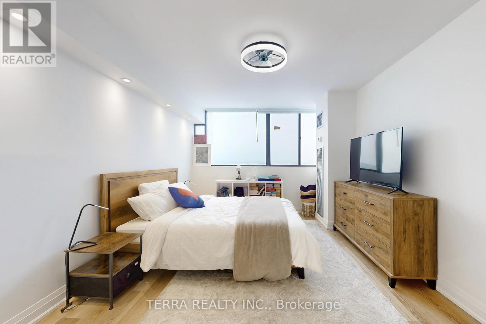 2502 - 80 Antibes Drive, Toronto, ON - Indoor Photo Showing Bedroom