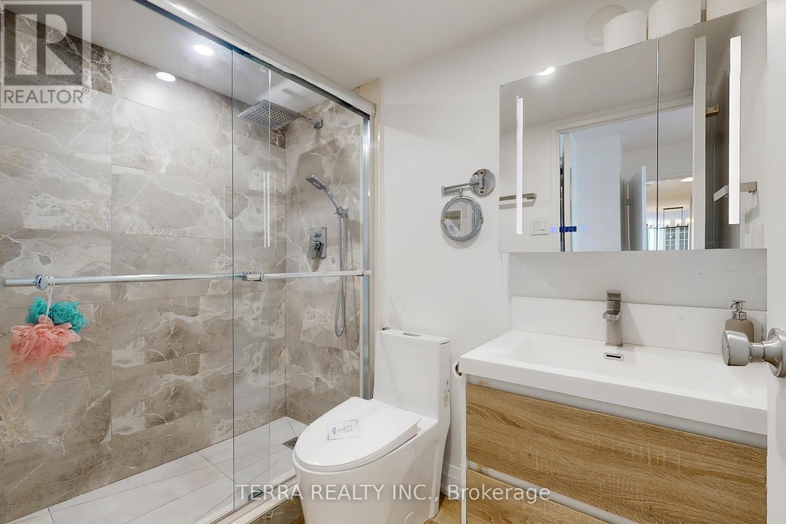 2502 - 80 Antibes Drive, Toronto, ON - Indoor Photo Showing Bathroom