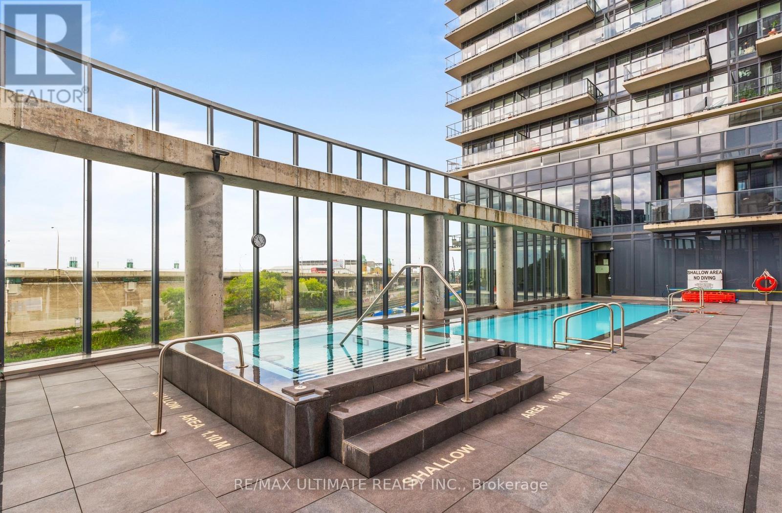 412 - 51 East Liberty Street, Toronto, ON - Photo Showing Other Room With In Ground Pool