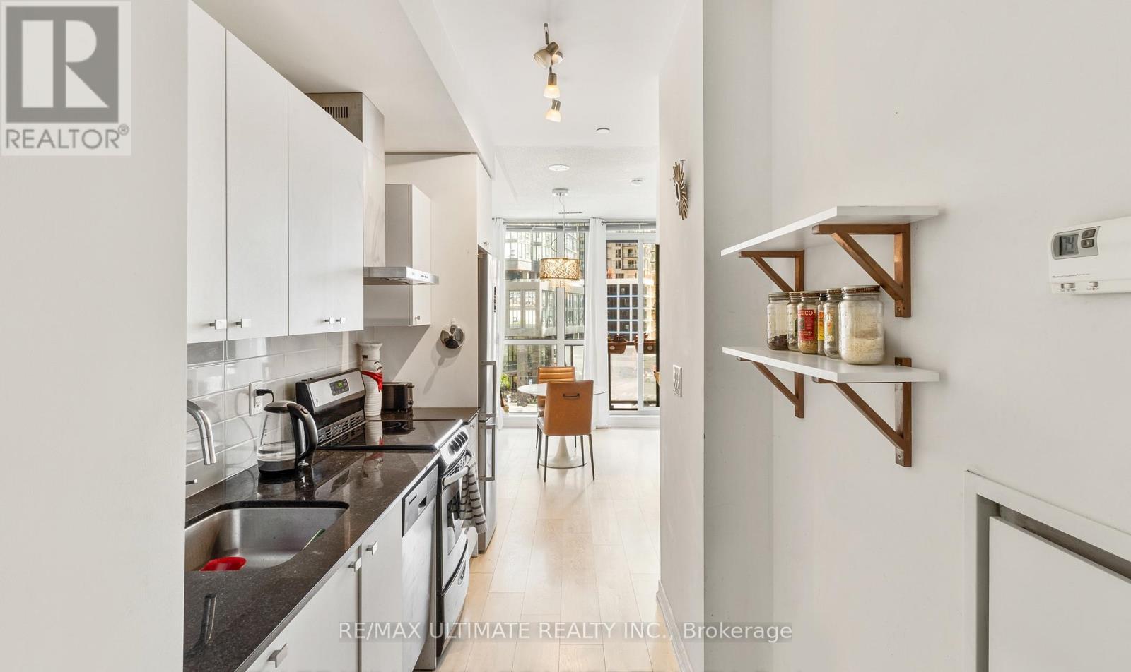 412 - 51 East Liberty Street, Toronto, ON - Indoor