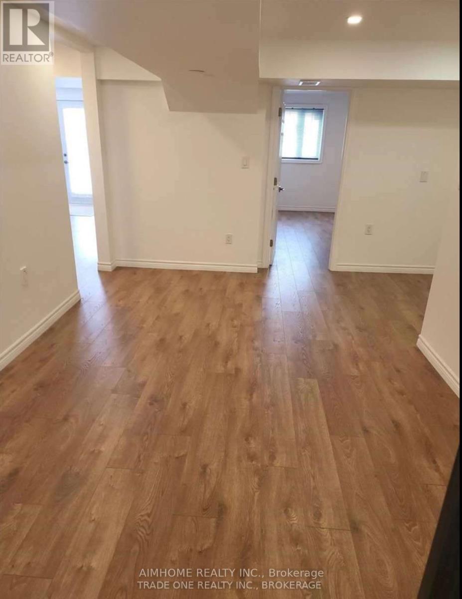 18 Frank Kelly Drive, East Gwillimbury, ON - Indoor Photo Showing Other Room