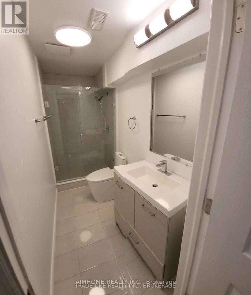 18 Frank Kelly Drive, East Gwillimbury, ON - Indoor Photo Showing Bathroom