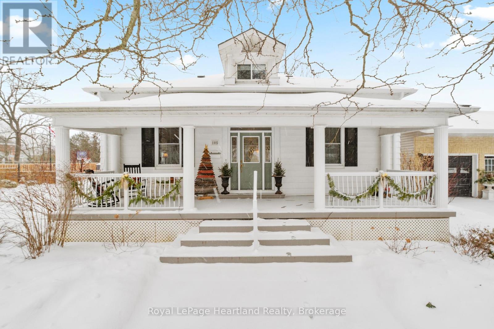 105 Quebec Street, Goderich (Goderich (Town)), ON - Outdoor With Deck Patio Veranda