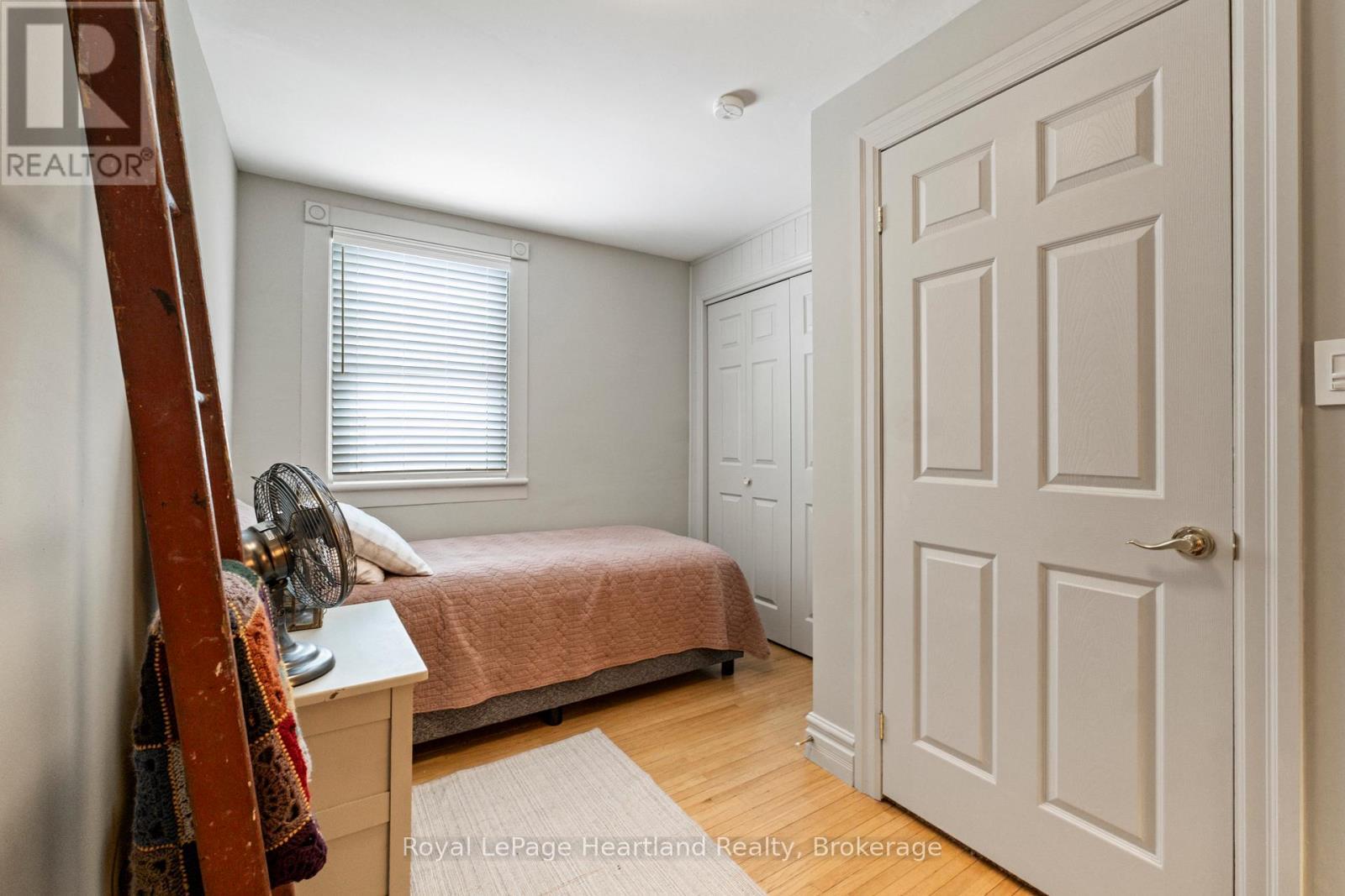 105 Quebec Street, Goderich (Goderich (Town)), ON - Indoor Photo Showing Bedroom