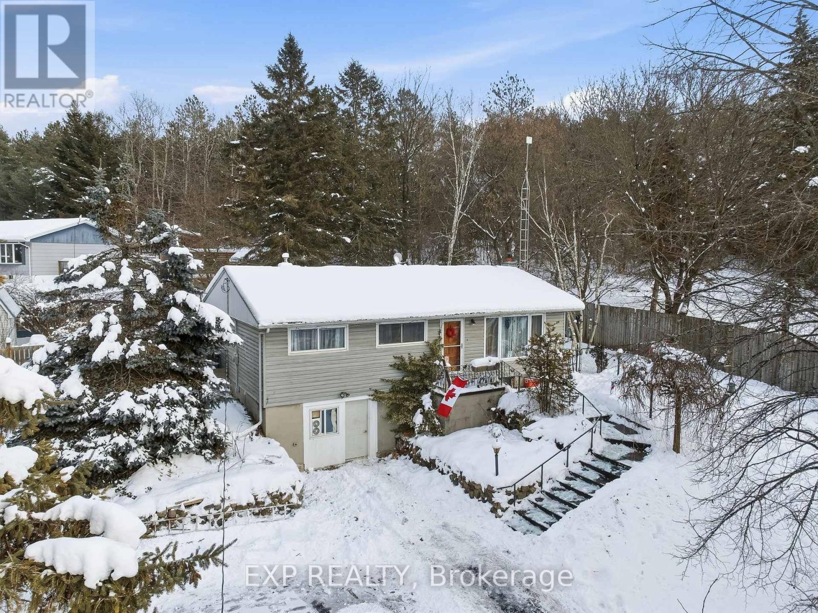 2825 Peter Street, Hamilton Township, ON - Outdoor