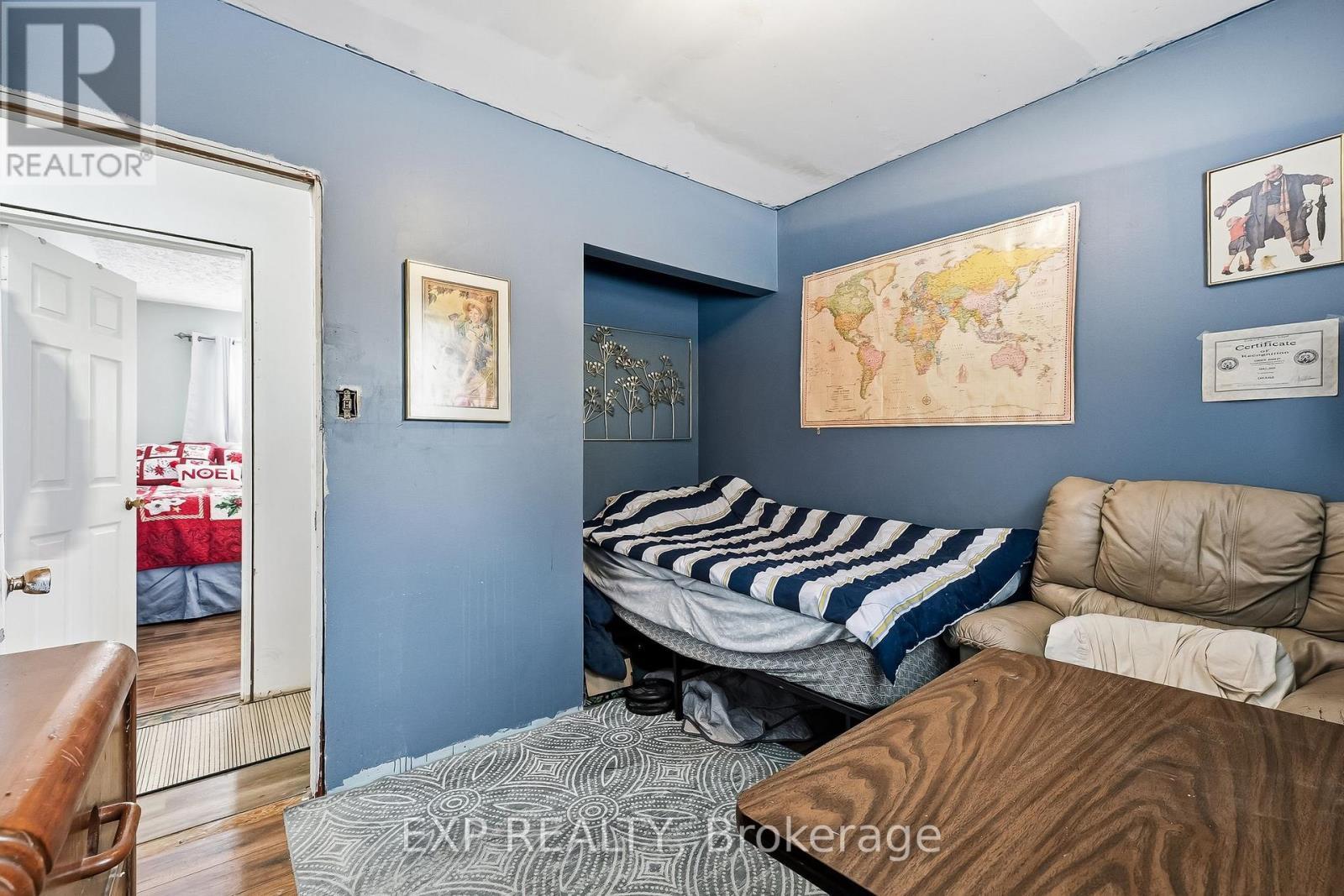2825 Peter Street, Hamilton Township, ON - Indoor Photo Showing Bedroom