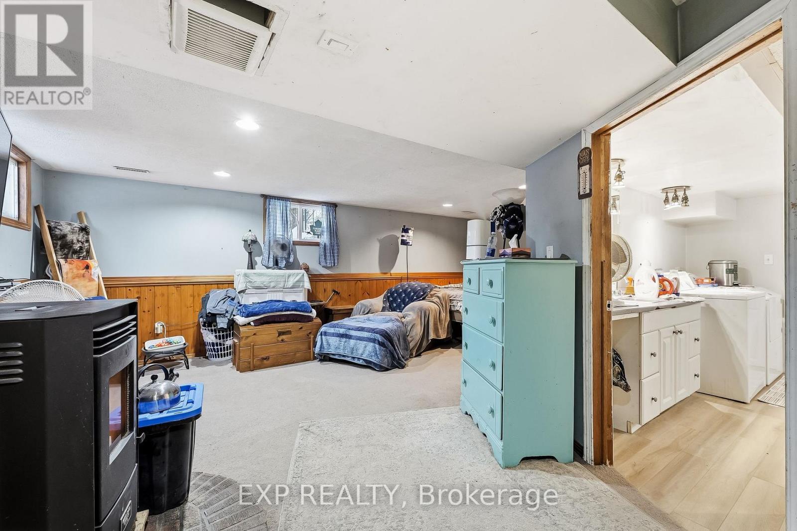 2825 Peter Street, Hamilton Township, ON - Indoor