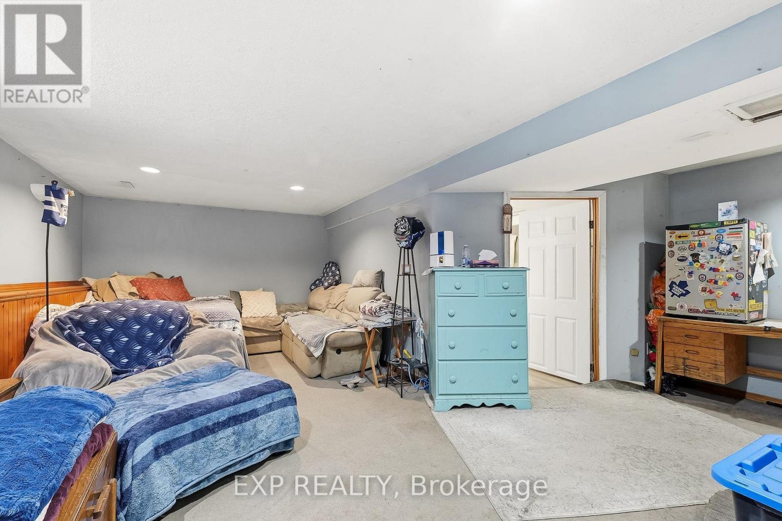 2825 Peter Street, Hamilton Township, ON - Indoor