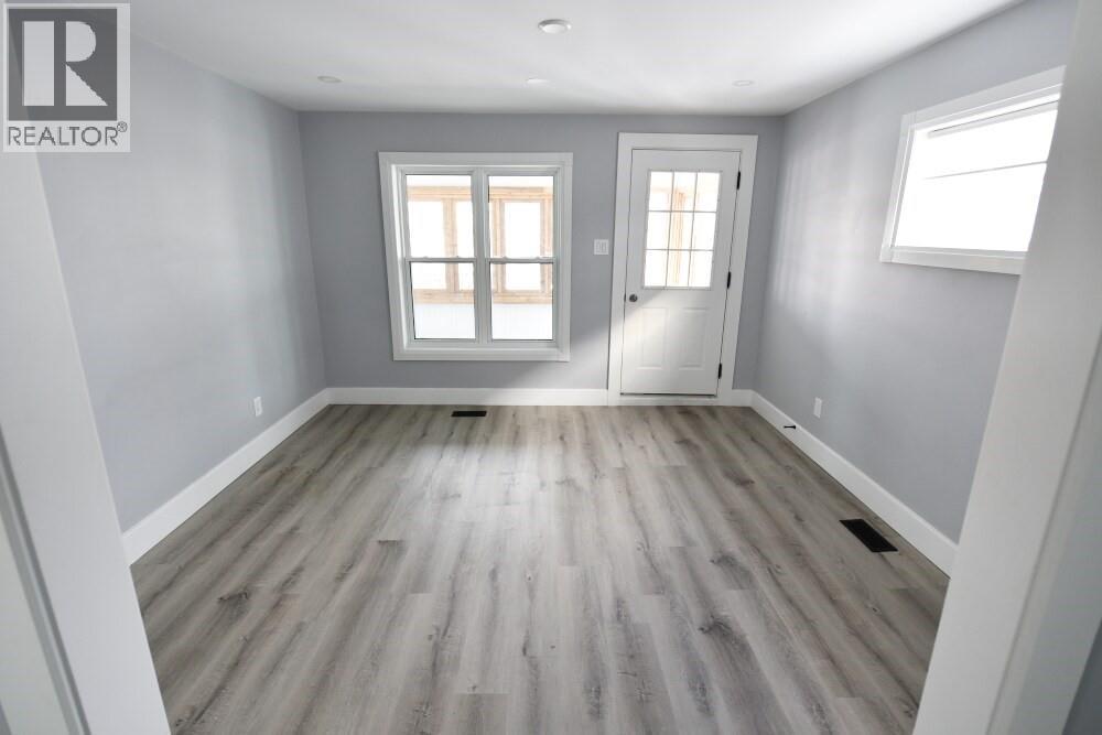 379 Talfourd Street, Sarnia, ON - Indoor Photo Showing Other Room