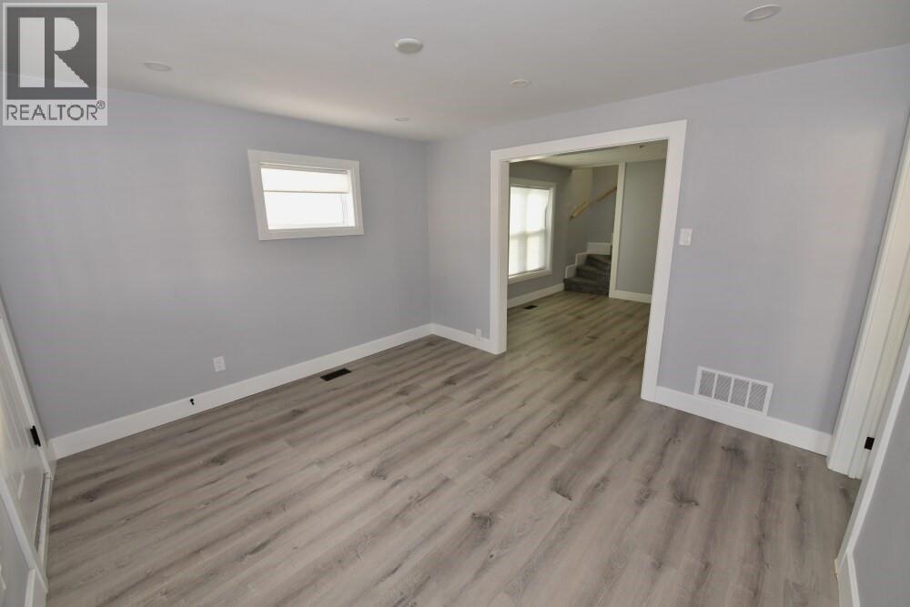 379 Talfourd Street, Sarnia, ON - Indoor Photo Showing Other Room