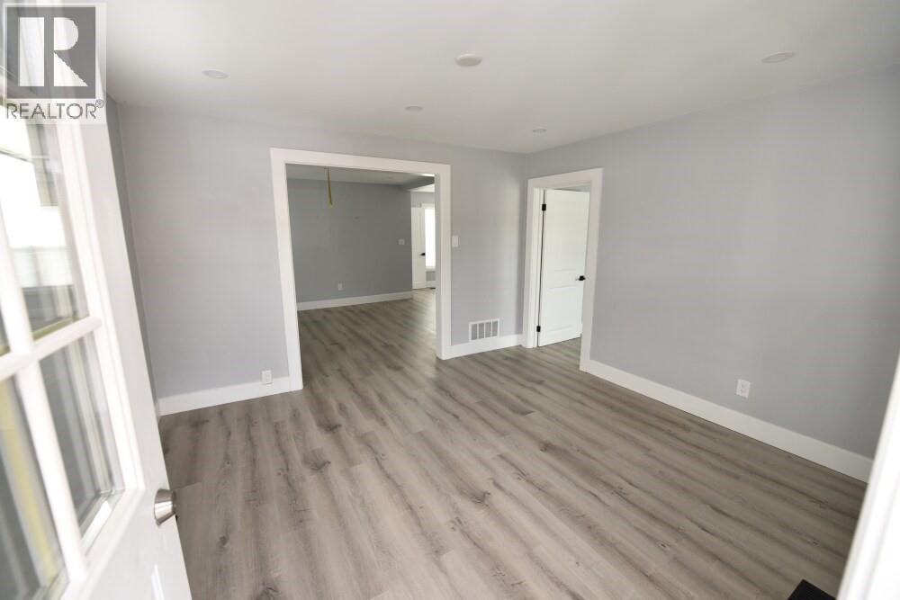 379 Talfourd Street, Sarnia, ON - Indoor Photo Showing Other Room