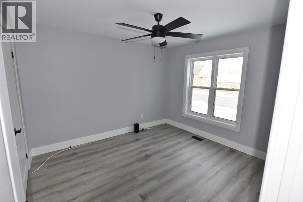 379 Talfourd Street, Sarnia, ON - Indoor Photo Showing Other Room