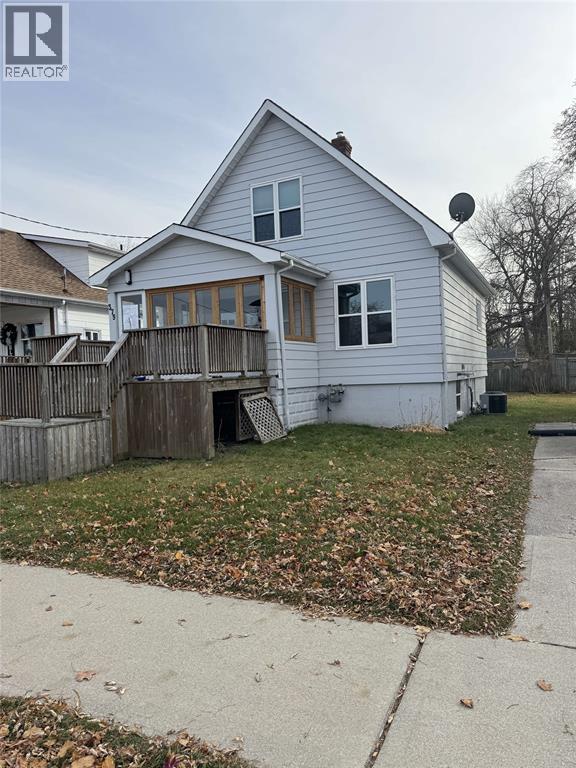 379 Talfourd Street, Sarnia, ON - Outdoor