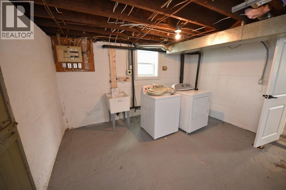 379 Talfourd Street, Sarnia, ON - Indoor Photo Showing Basement