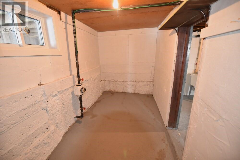 379 Talfourd Street, Sarnia, ON - Indoor