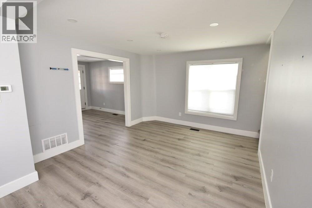 379 Talfourd Street, Sarnia, ON - Indoor Photo Showing Other Room