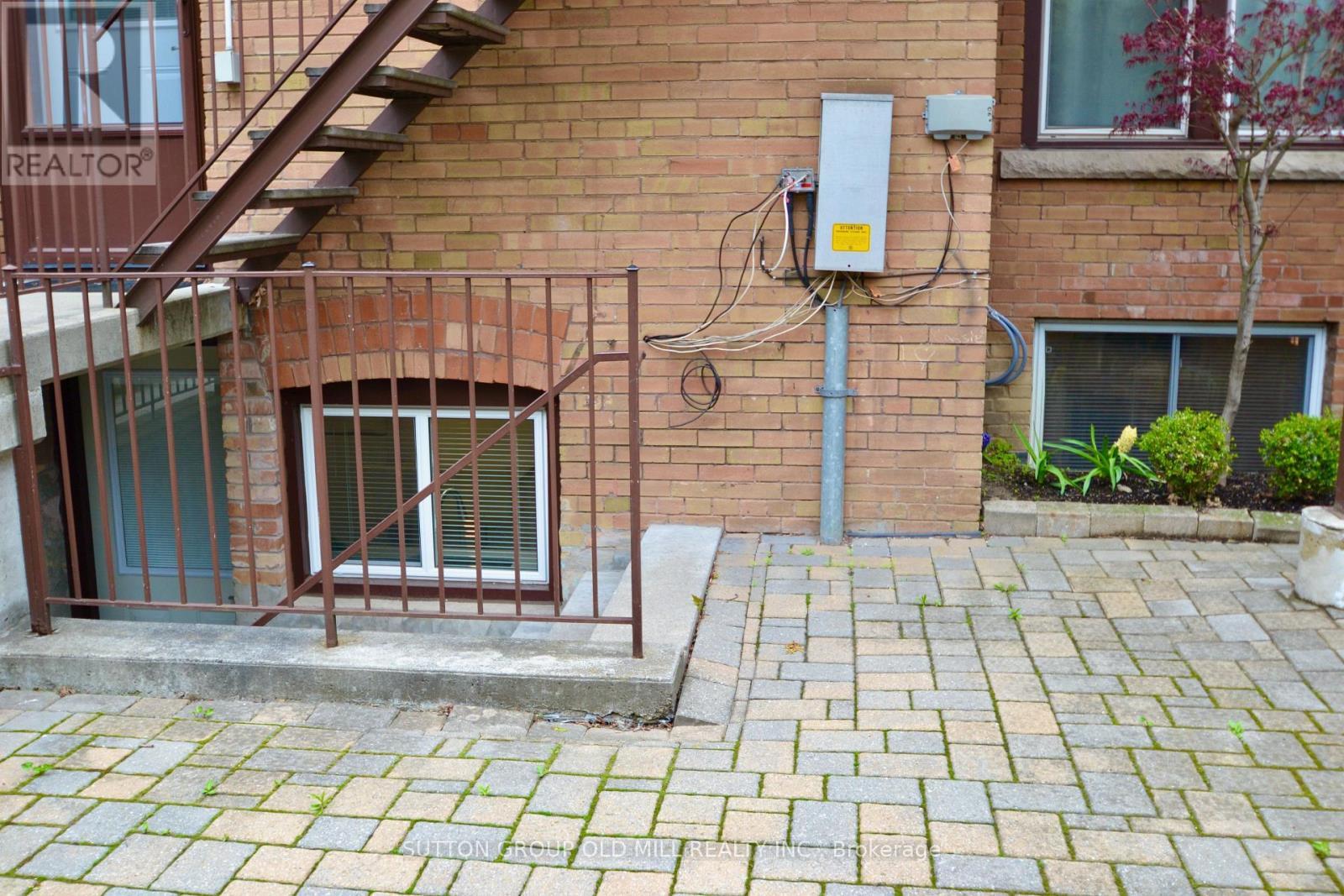 Lower - 180 Madison Avenue, Toronto, ON - Outdoor With Deck Patio Veranda With Exterior