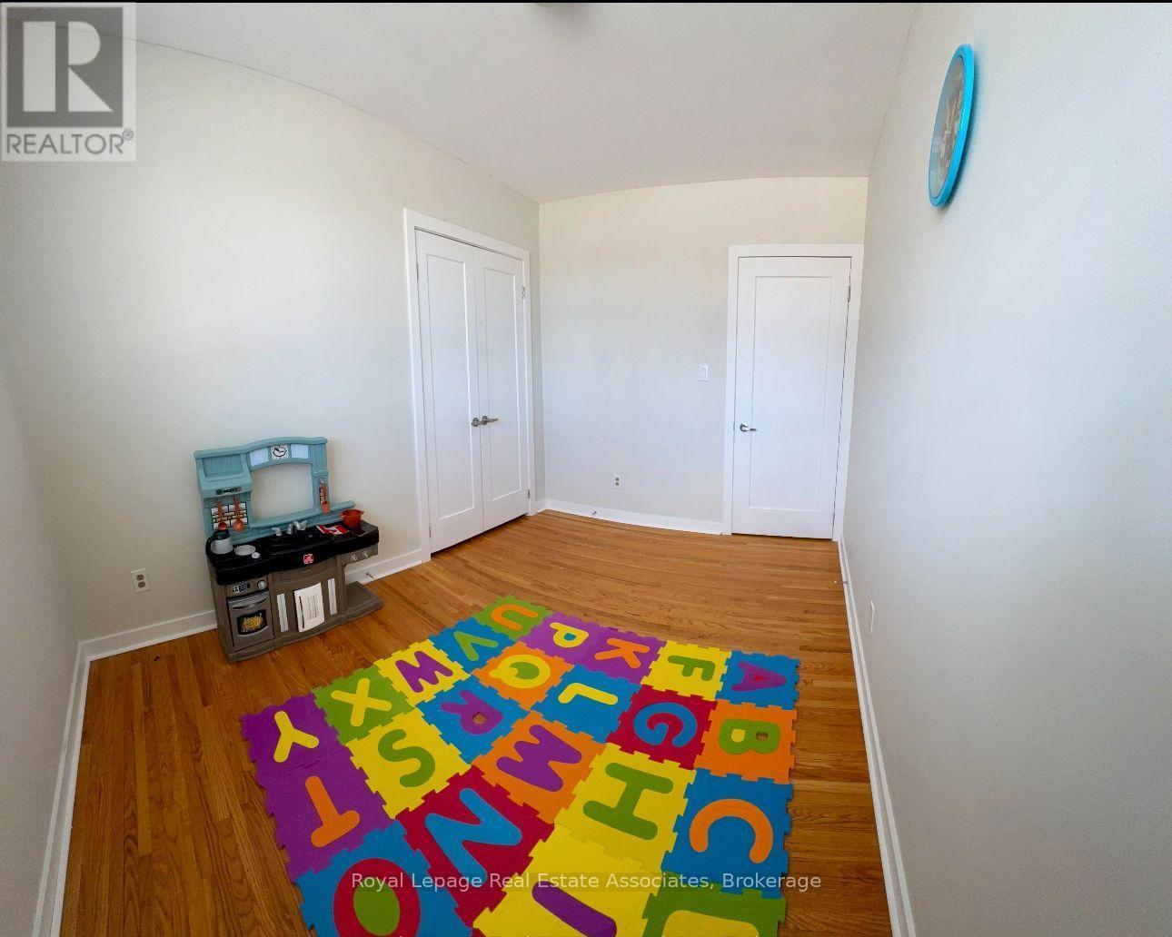 33 Laird (Upper) Drive, St. Catharines, ON - Indoor