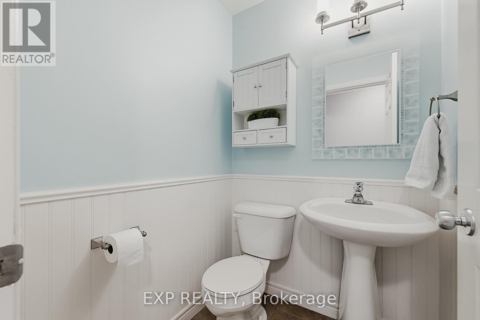 172 Porchlight Drive, Woolwich, ON - Indoor Photo Showing Bathroom