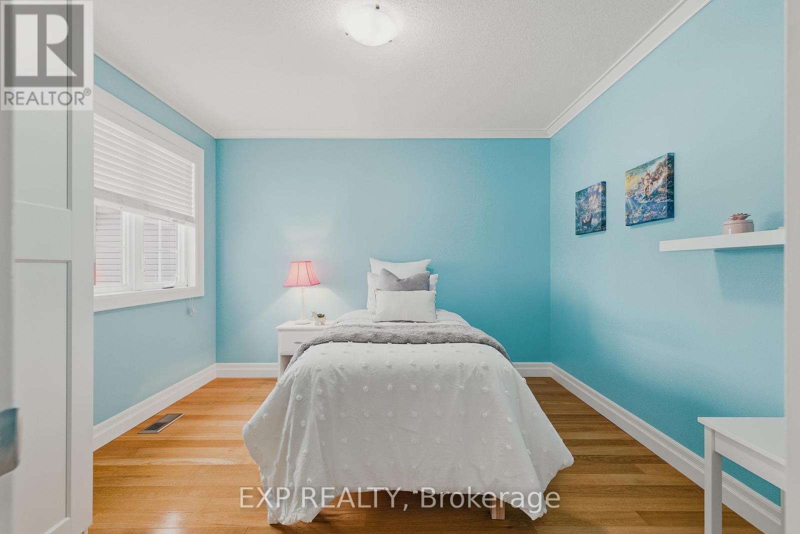 172 Porchlight Drive, Woolwich, ON - Indoor Photo Showing Bedroom
