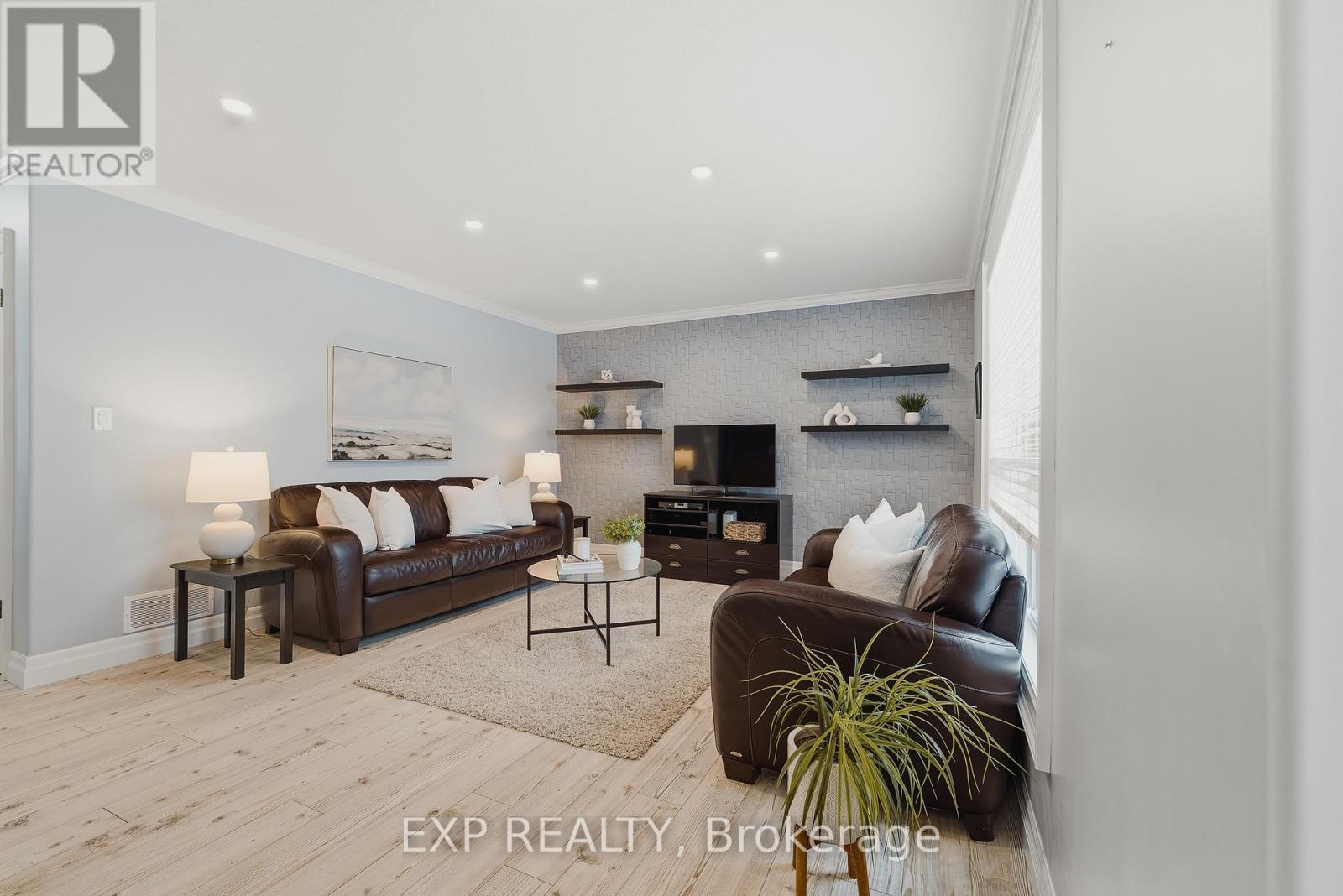 172 Porchlight Drive, Woolwich, ON - Indoor