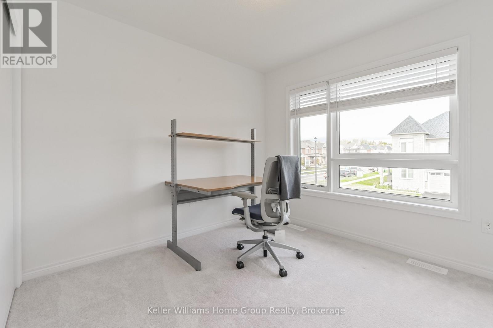 13 Edminston Drive, Centre Wellington (Fergus), ON - Indoor