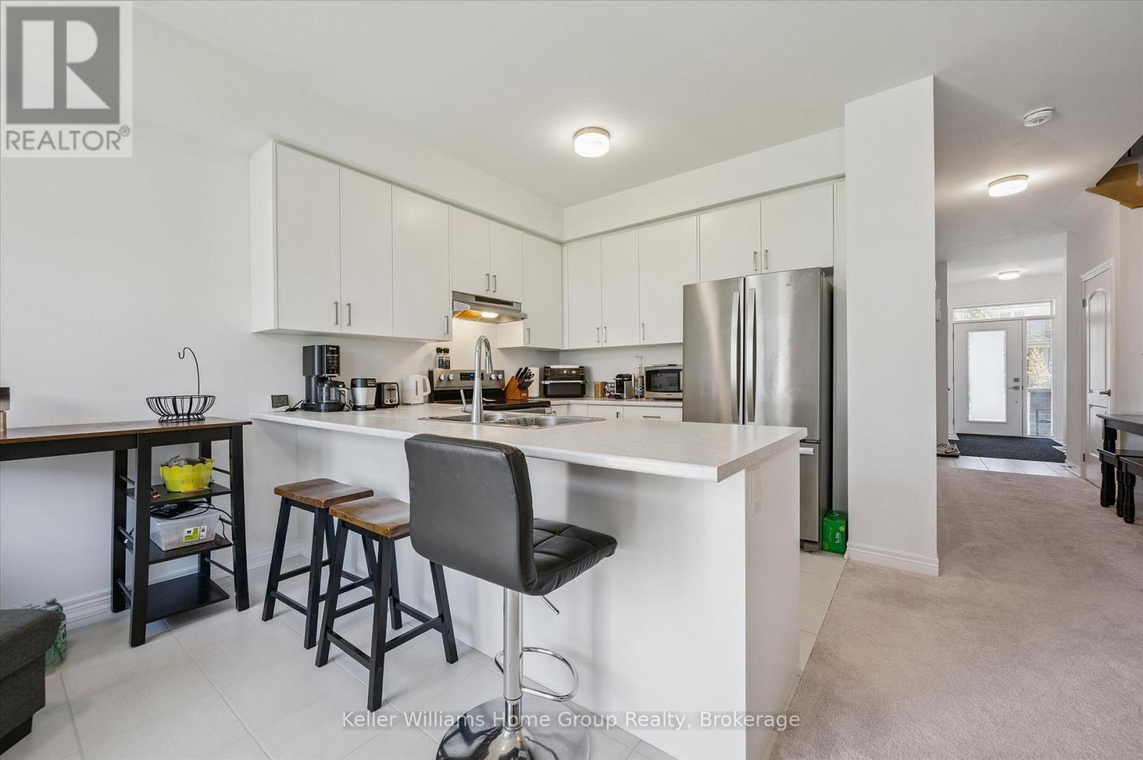 13 Edminston Drive, Centre Wellington (Fergus), ON - Indoor Photo Showing Kitchen