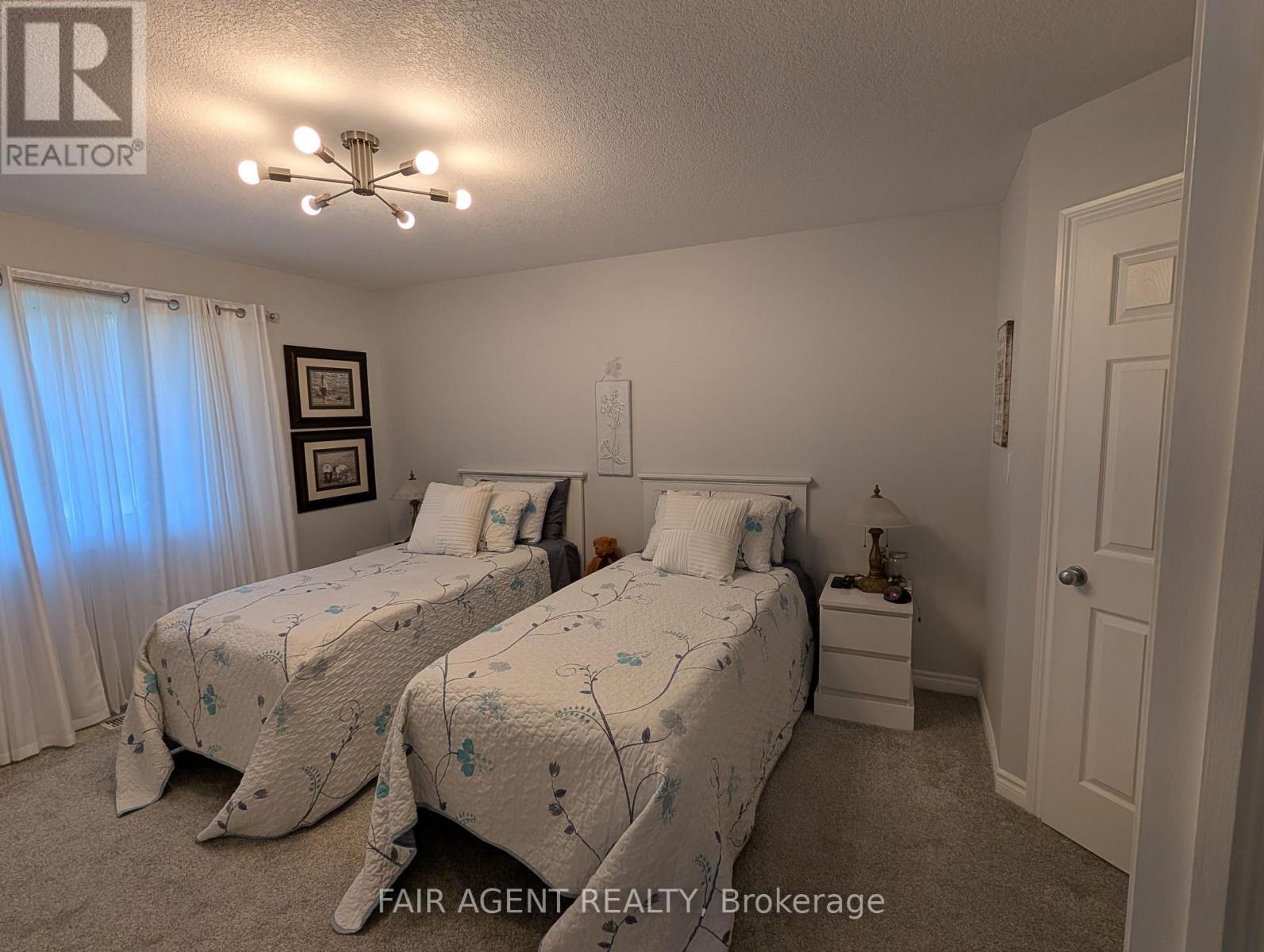 110 Milton Seiler Crescent, Minto, ON - Indoor Photo Showing Bedroom