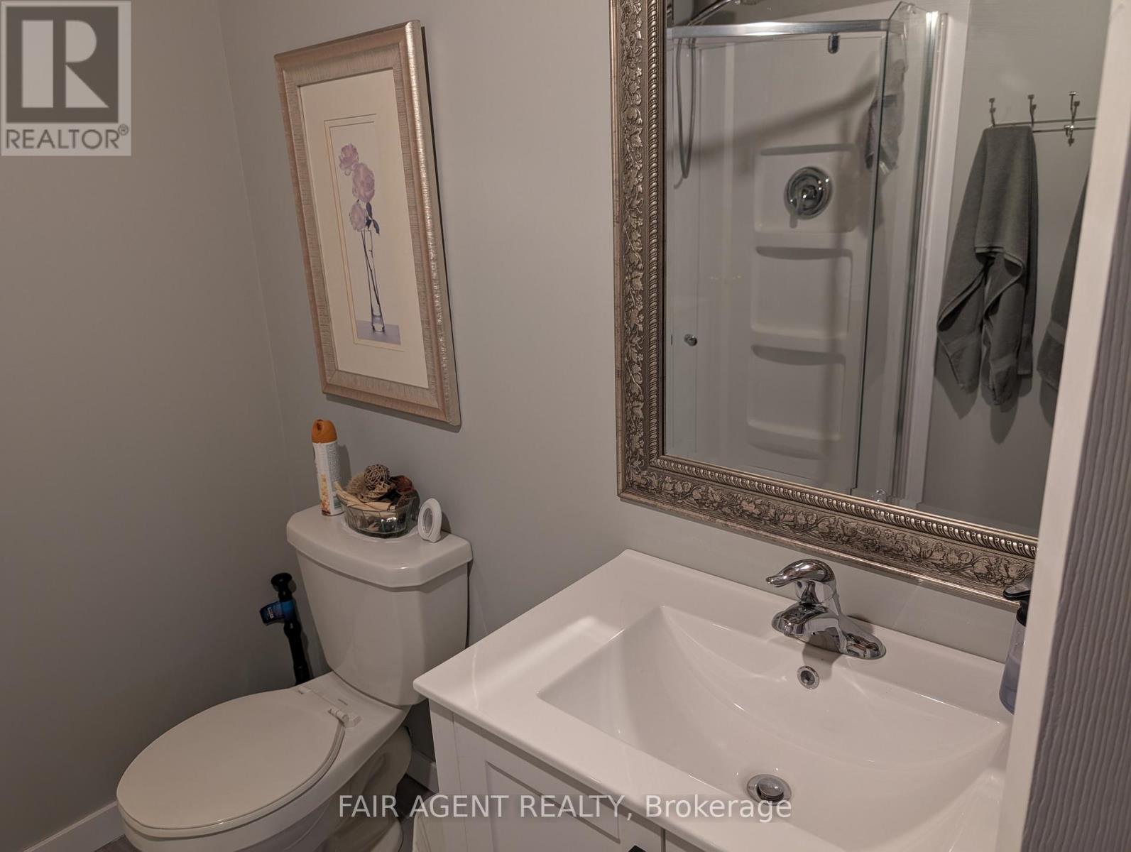 110 Milton Seiler Crescent, Minto, ON - Indoor Photo Showing Bathroom