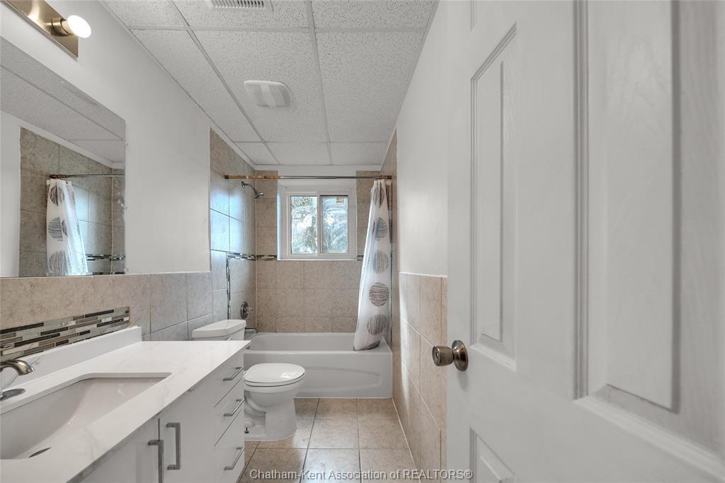 5-25 Orchard Heights Drive, Chatham, ON