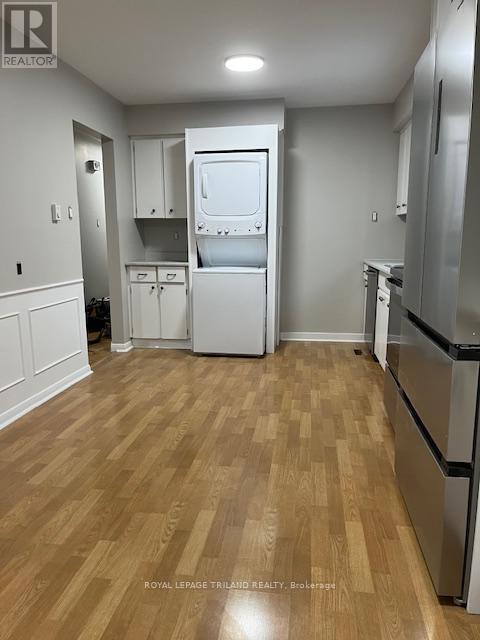 Main - 46 Wellesley Crescent, London East (East I), ON - Indoor Photo Showing Laundry Room