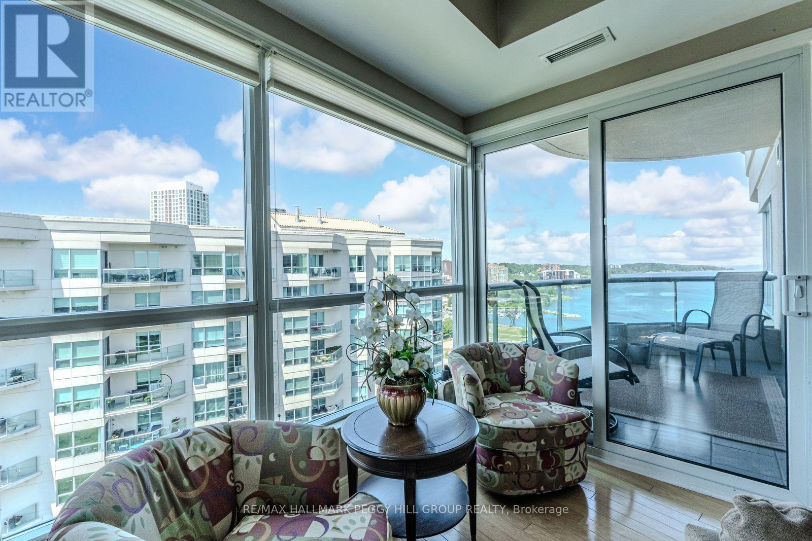 Ph2/3 - 2 Toronto Street, Barrie, ON - Indoor