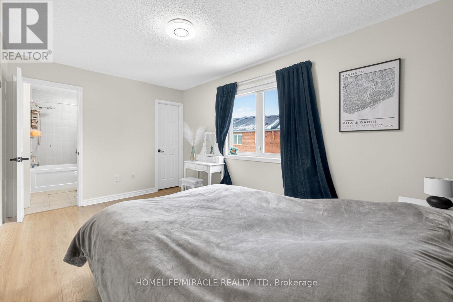 439 Cavanagh Lane, Milton, ON - Indoor Photo Showing Bedroom