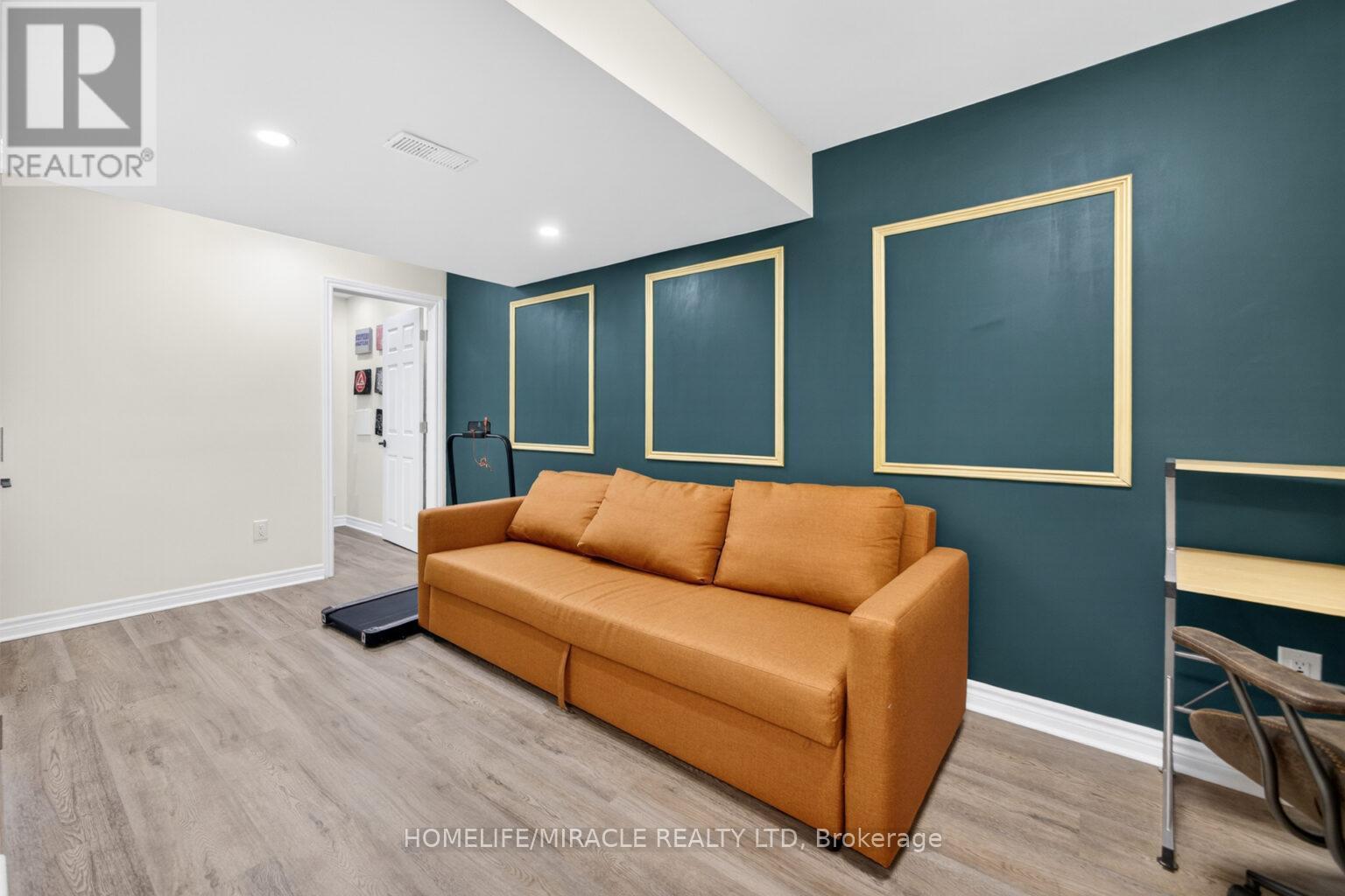 439 Cavanagh Lane, Milton, ON - Indoor Photo Showing Other Room