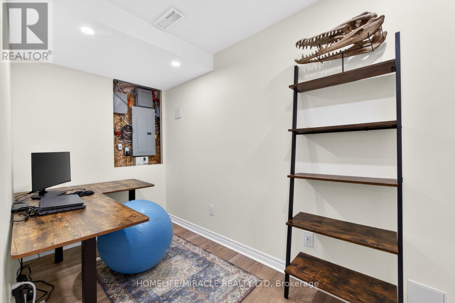 439 Cavanagh Lane, Milton, ON - Indoor Photo Showing Office