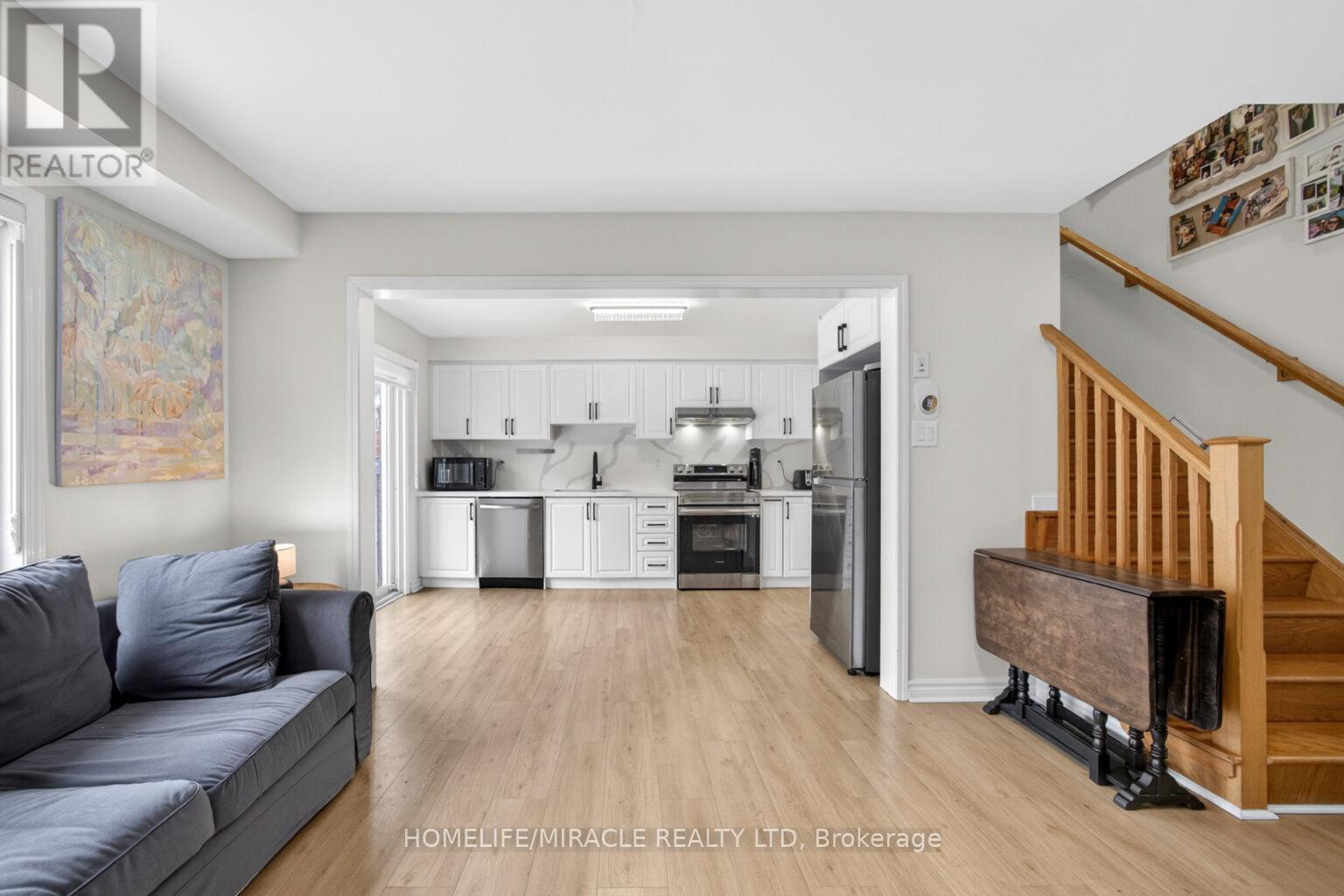 439 Cavanagh Lane, Milton, ON - Indoor