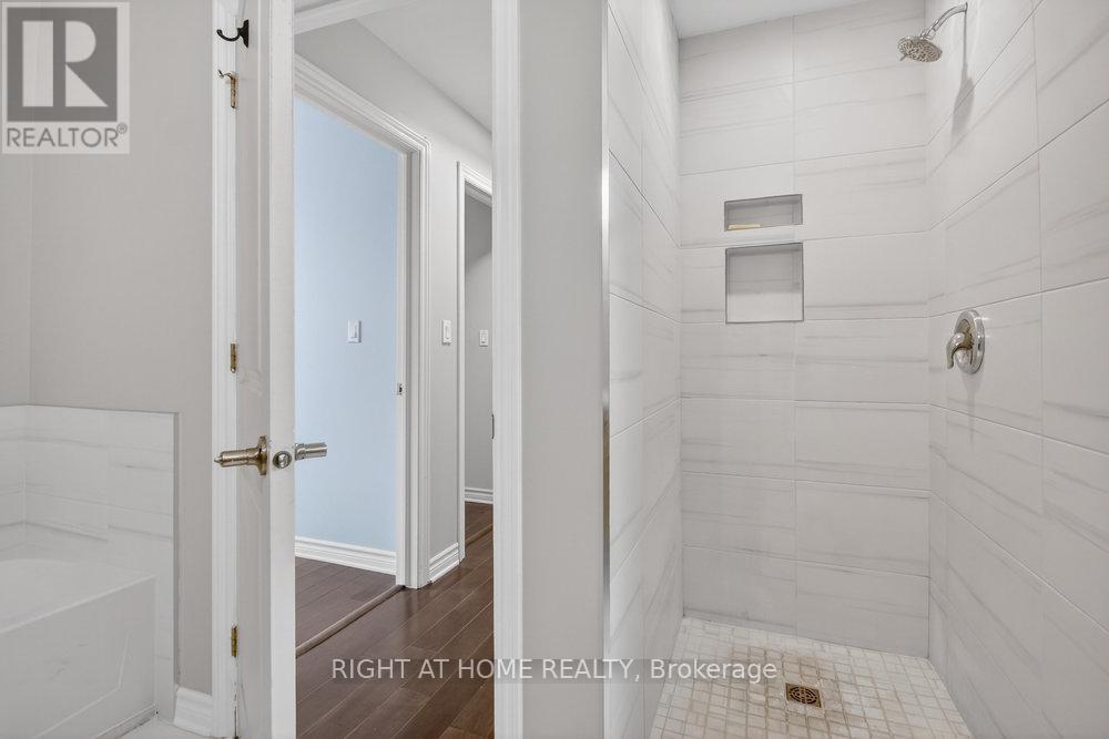 Main bath walk in shower - 6 - 30 Prestige Circle, Ottawa, ON - Indoor Photo Showing Bathroom