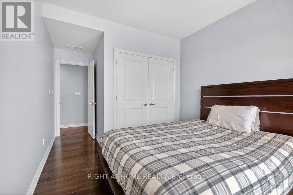 6 - 30 Prestige Circle, Ottawa, ON - Indoor Photo Showing Bedroom