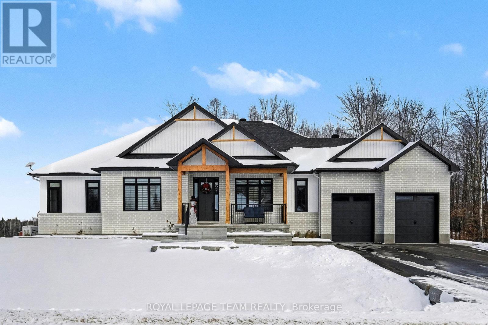 1685 Trizisky Street, North Dundas, ON - Outdoor With Facade