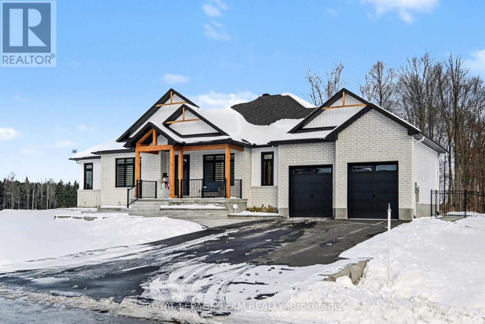 1685 Trizisky Street, North Dundas, ON - Outdoor With Facade